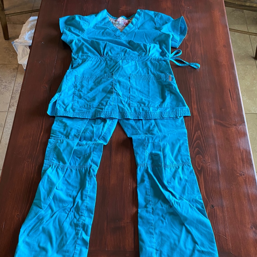 Teal scrub set